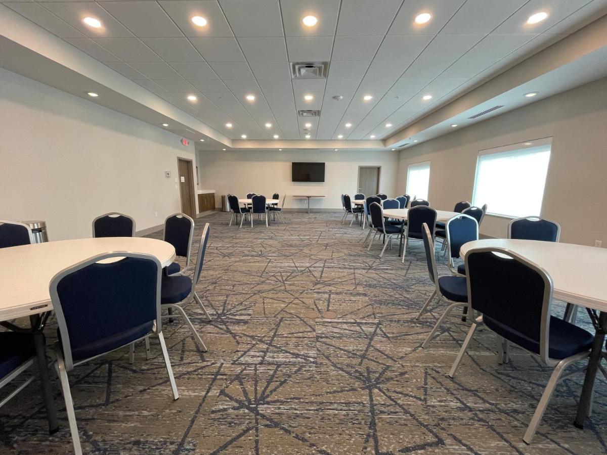 Holiday Inn Express & Suites - Ft. Smith - Airport By Ihg Fort Smith Luaran gambar