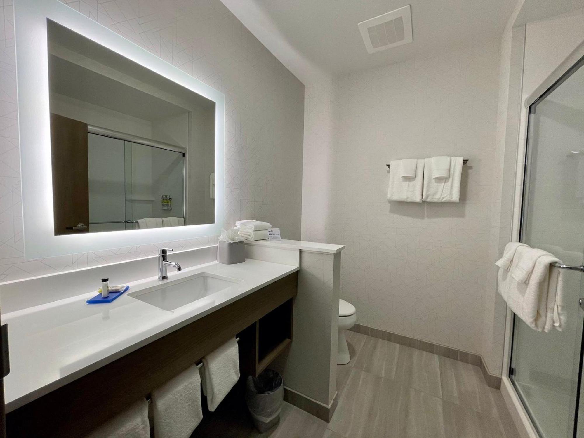 Holiday Inn Express & Suites - Ft. Smith - Airport By Ihg Fort Smith Luaran gambar